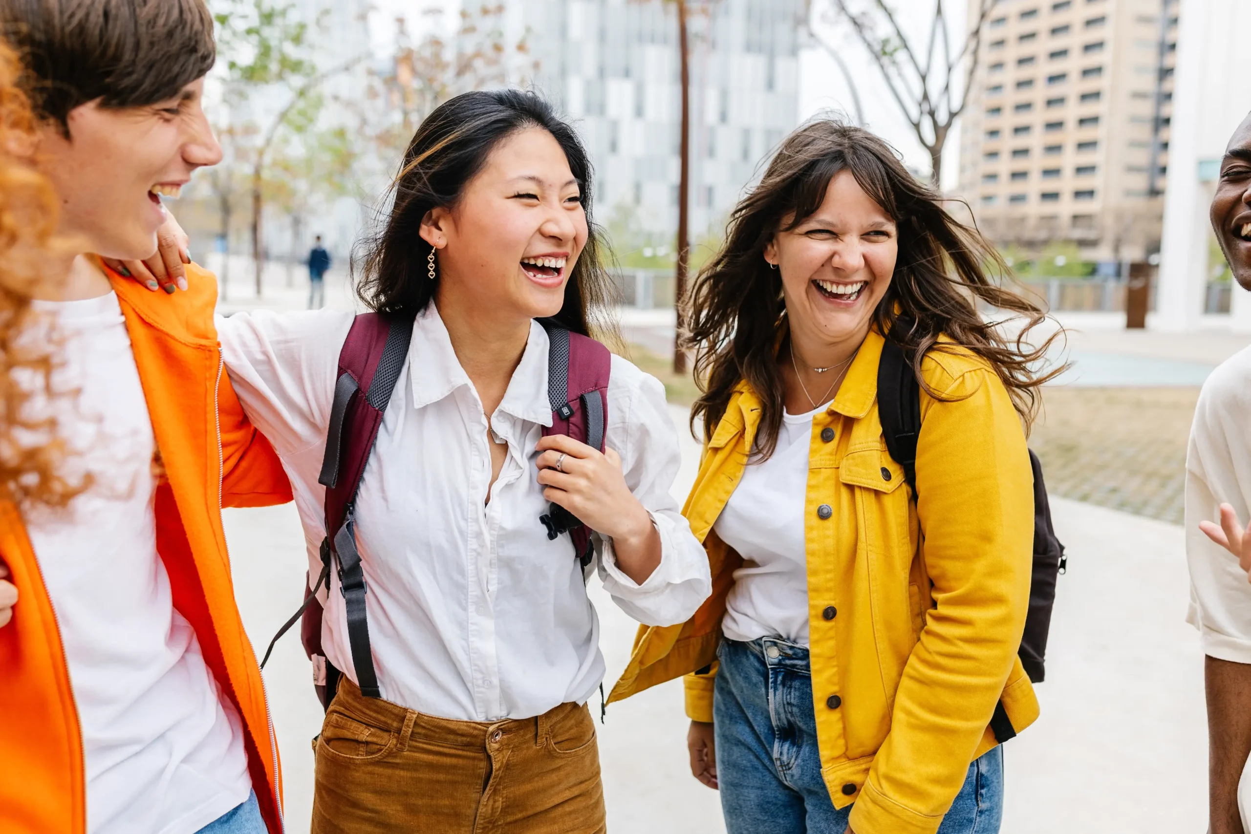 Header with group of friends smiling